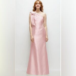 Dessy BOW ONE-SHOULDER SATIN TRUMPET GOWN ballet pink